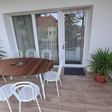 In Fonyod/balaton 18627 Apartment