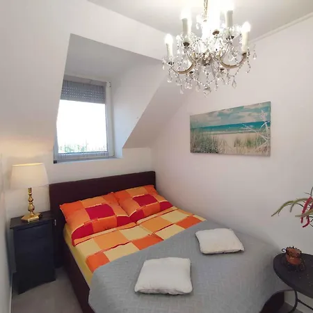 Apartamento In Fonyod/balaton 18627 *